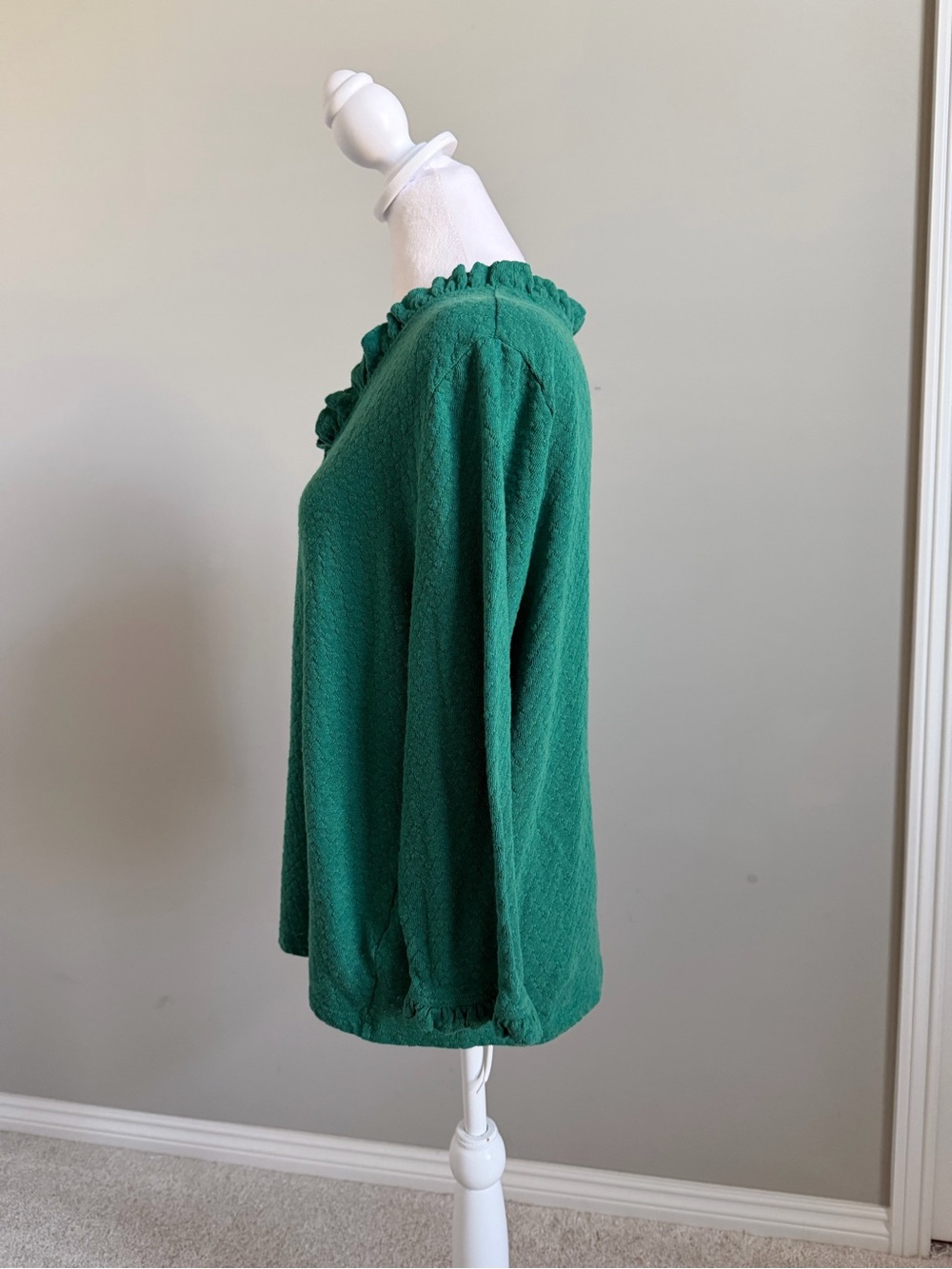 Talbots Emerald Green V-Neck Textured Ruffle Top - Picture 4 of 10
